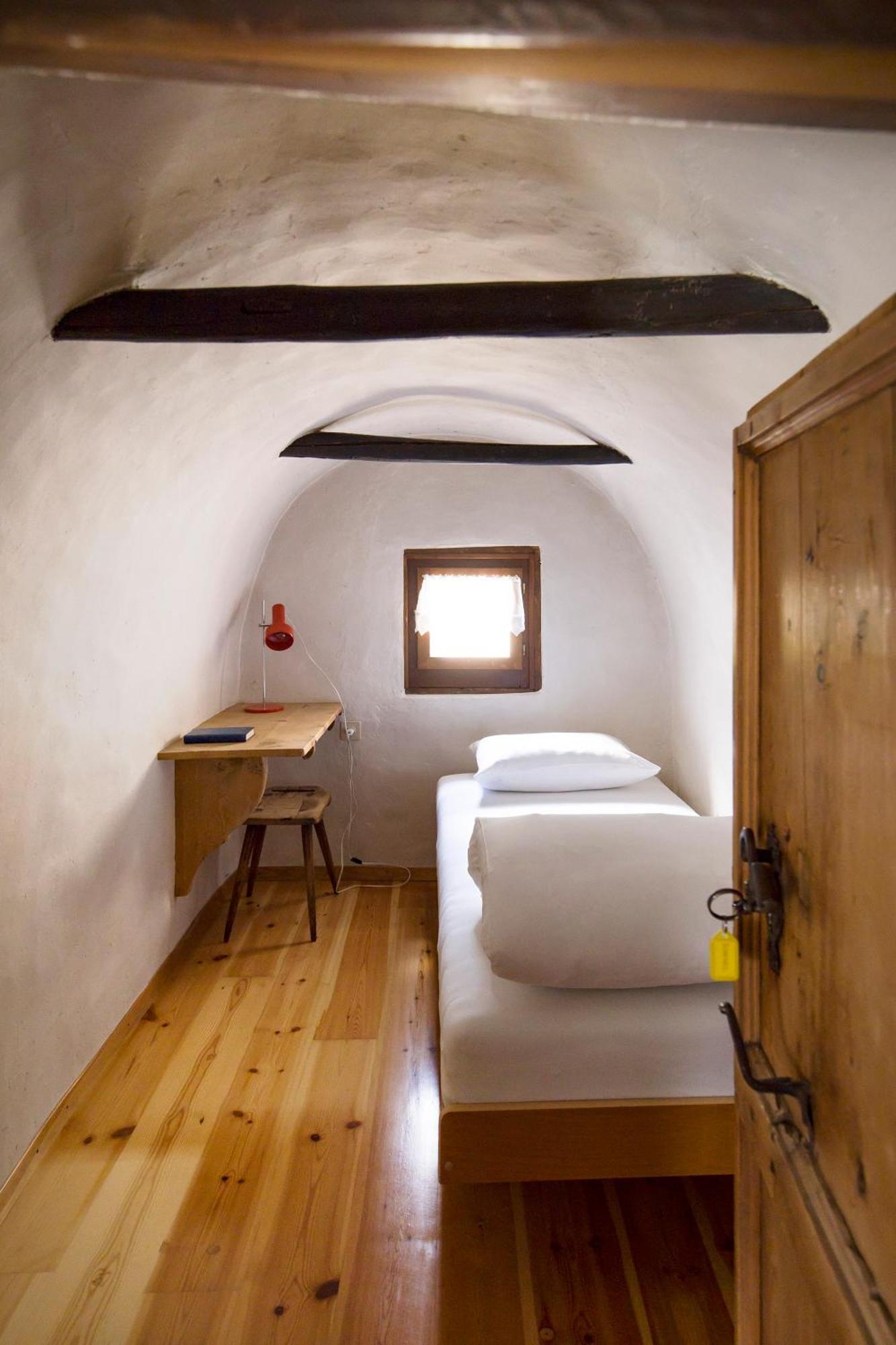 Hotel Chasa Chalavaina 뮈스테어 객실 사진